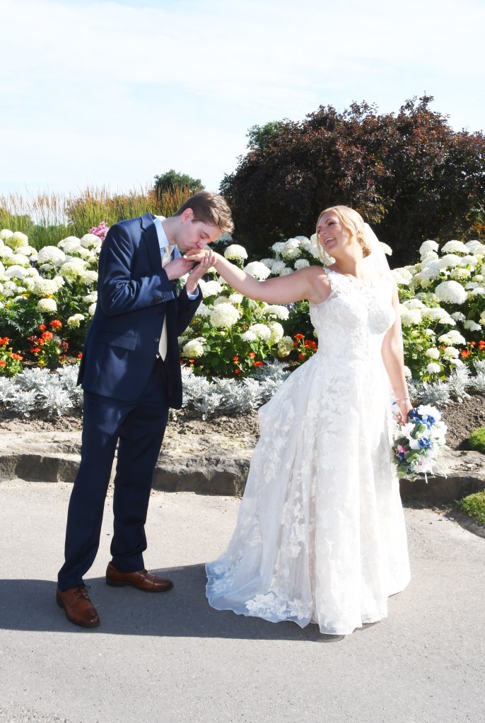 Lovely wedding photo at The Highland Country Club by Columbia Photos in London Ontario