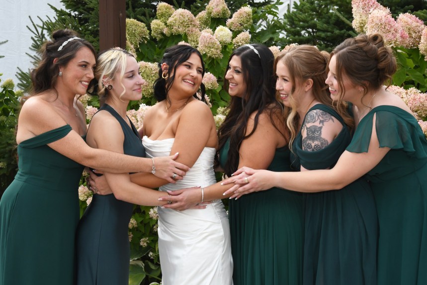 Beautiful wedding at The Concordia Club in Kitchener Ontario by Columbia Photos