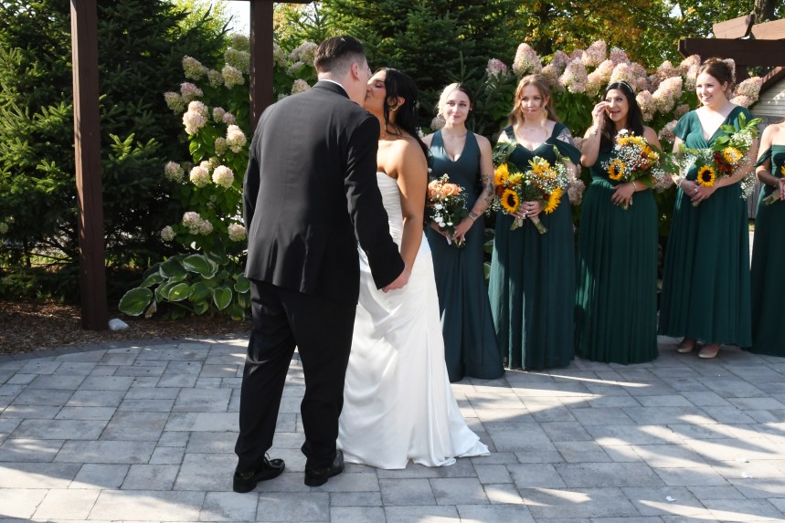 Beautiful wedding at The Concordia Club in Kitchener Ontario by Columbia Photos