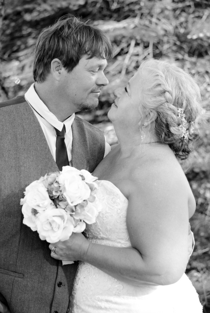 Lovely country wedding by Columbia Photos of London, Ontario.