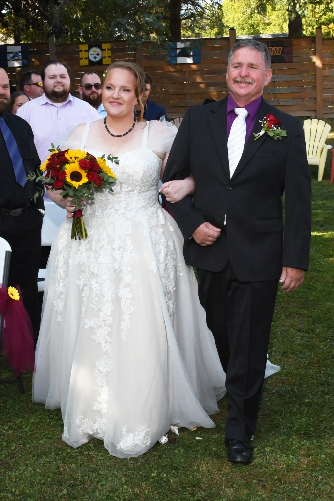 Beautiful country wedding by Columbia Photos