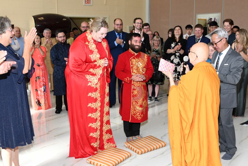 Beautiful Buddhist wedding by Columbia Photos