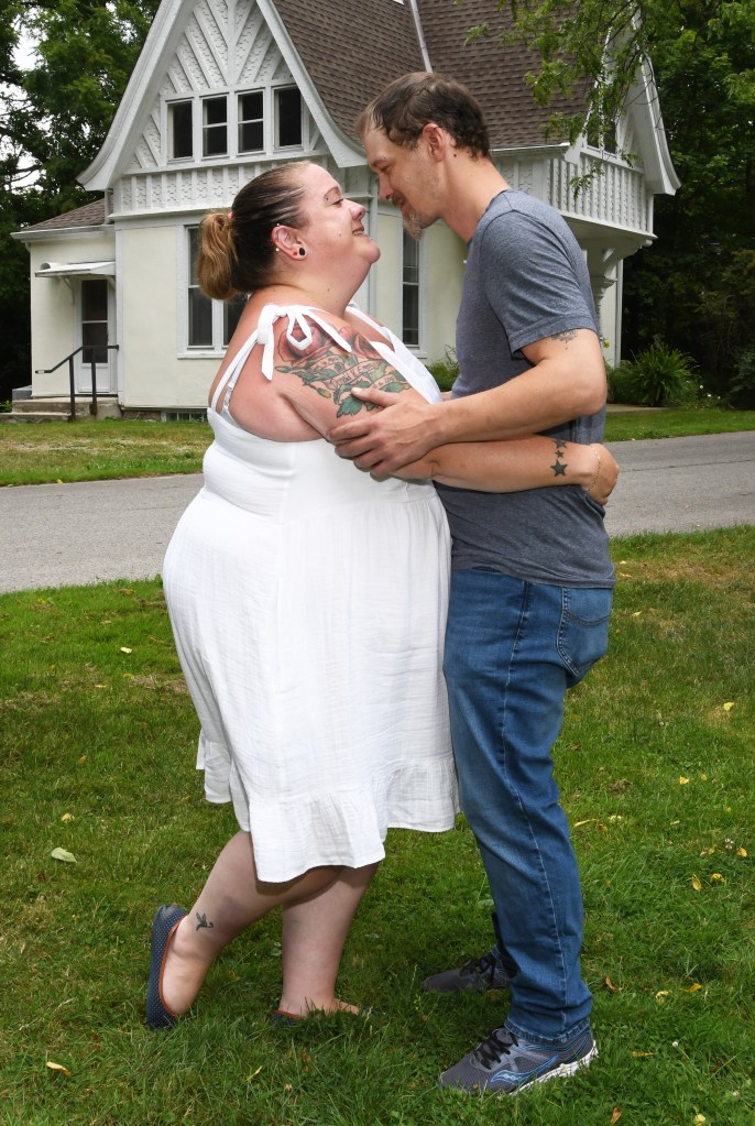 Beautiful engagement photo at Elsie Perrin Williams Estate by Columbia Photos of London Ontario
