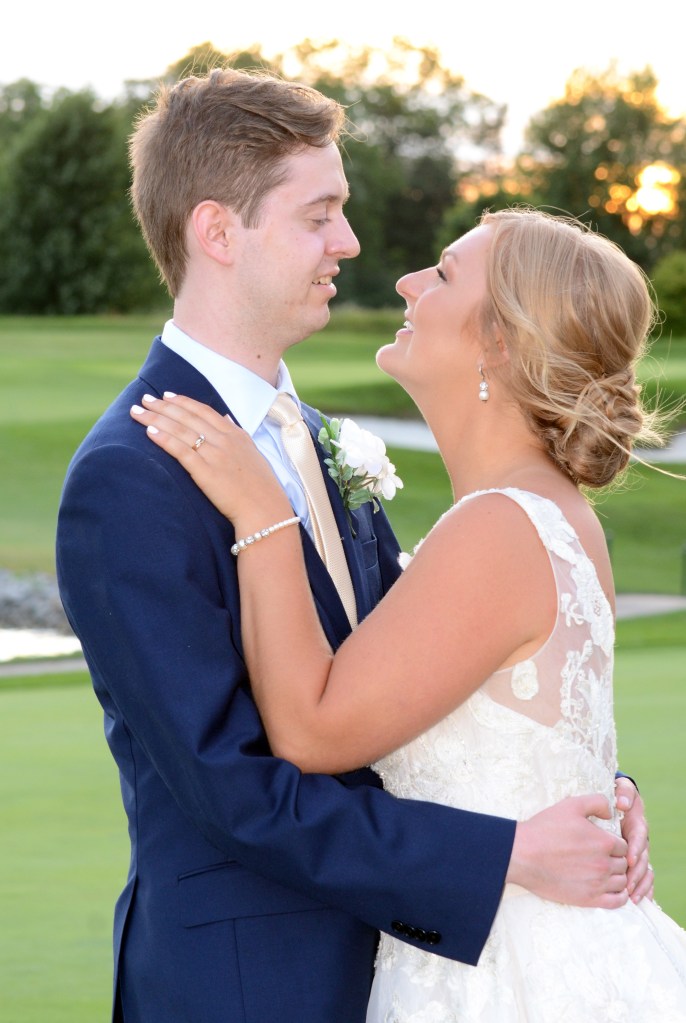 Lovely wedding photo at The Highland Country Club by Columbia Photos in London Ontario