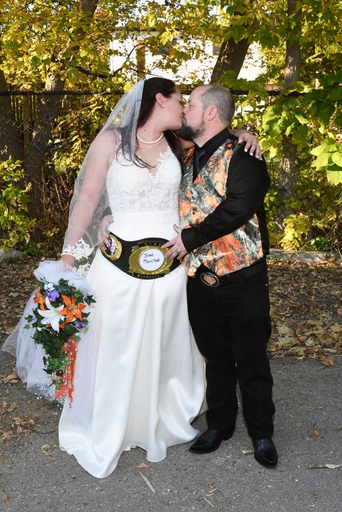 Beautiful Fall wedding by Columbia Photos