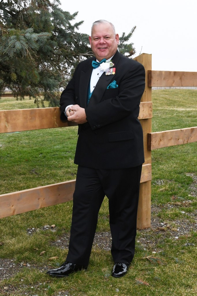 Beautiful Best Western Stoneridge Inn wedding by Columbia Photos of London Ontario