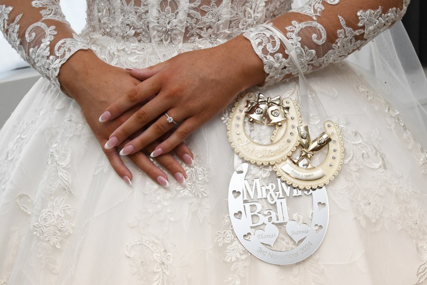 Beautiful wedding at DoubleTree by Hilton by Columbia Photos