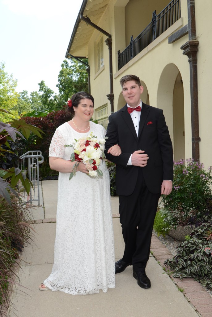 Wedding photographers London Ontario. Columbia Photos is wedding photography based in London Ontario. Owner and pro photographer is Phil Vanderpost.