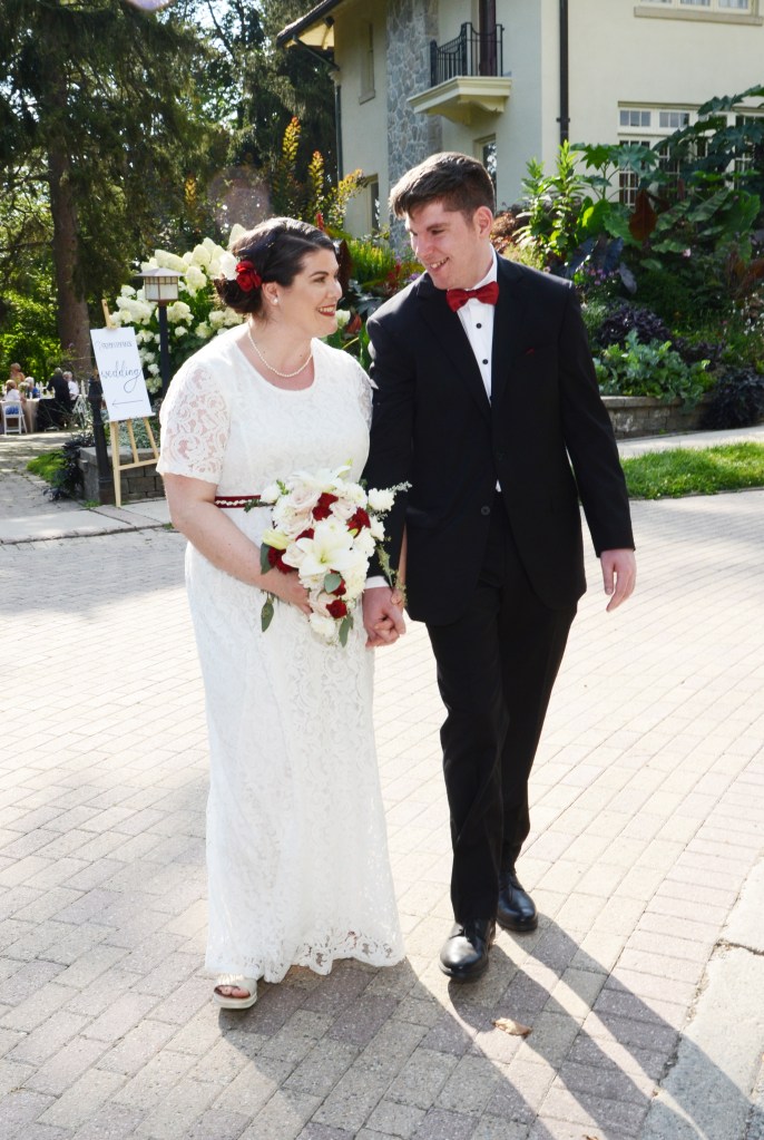 Wedding photographers London Ontario. Columbia Photos is wedding photography based in London Ontario. Owner and pro photographer is Phil Vanderpost.