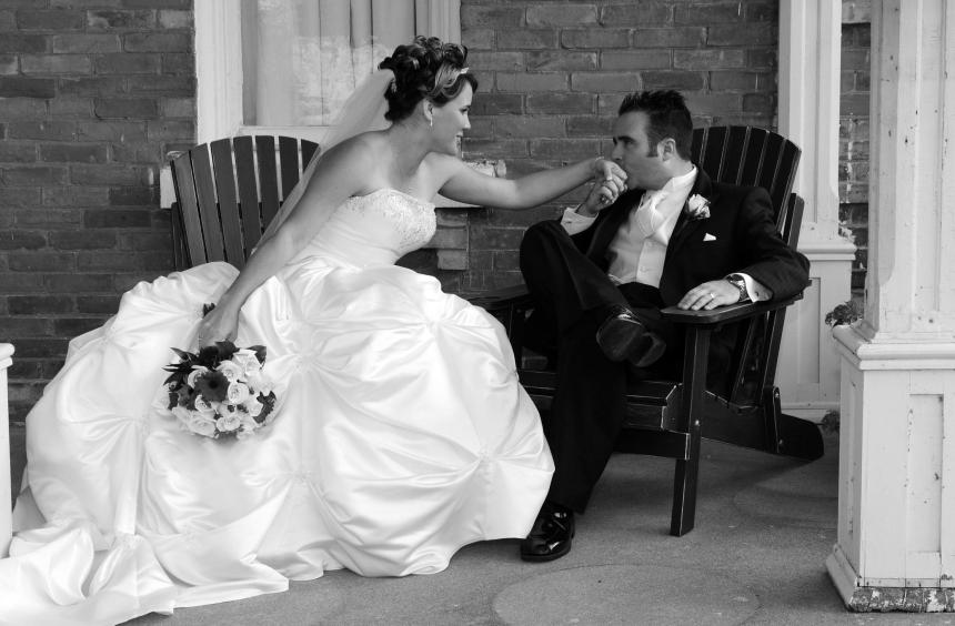 Wedding photographers London, Ontario. Columbia Photos is wedding photography based in London, Ontario.