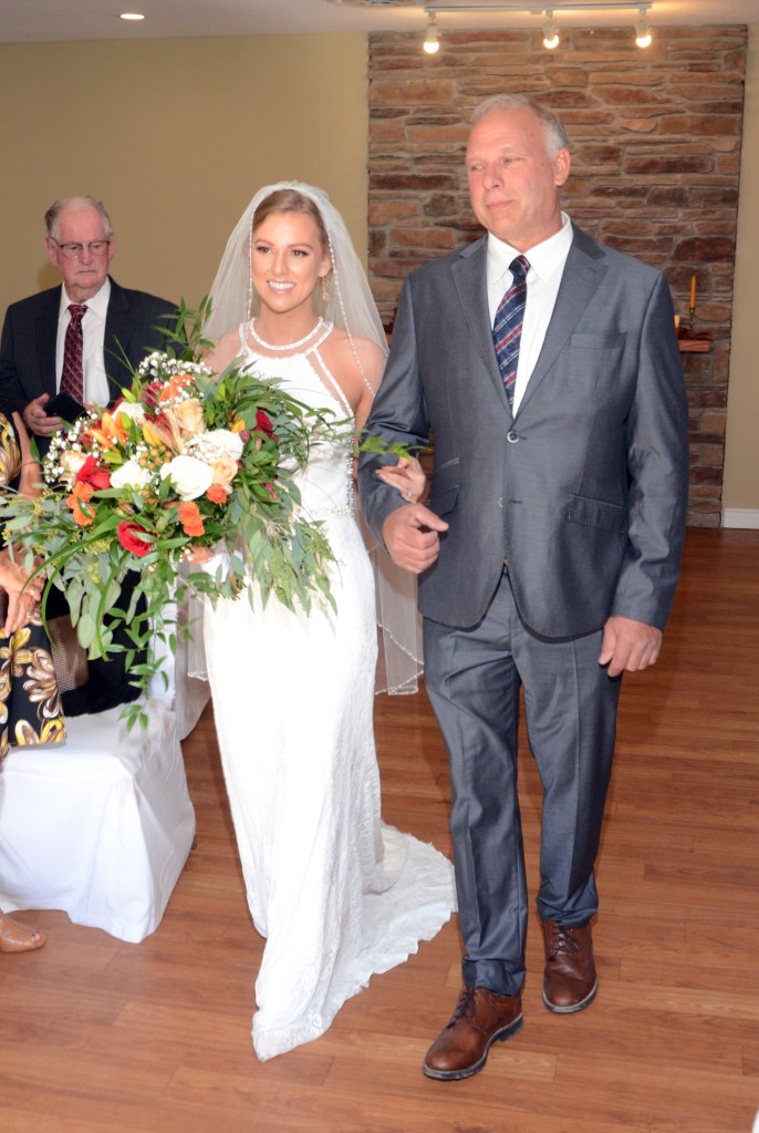 Wedding photographers London Ontario. Columbia Photos is wedding photography based in London Ontario. Owner and pro photographer is Phil Vanderpost.