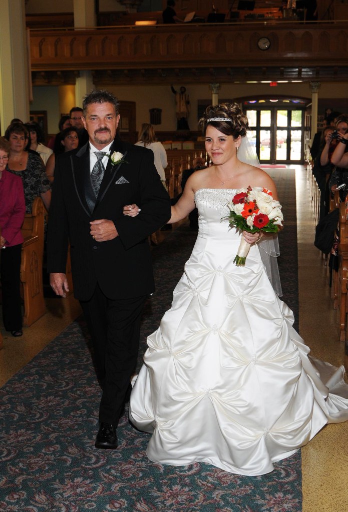Wedding photographers London Ontario. Columbia Photos is wedding photography based in London Ontario. Owner and pro photographer is Phil Vanderpost.