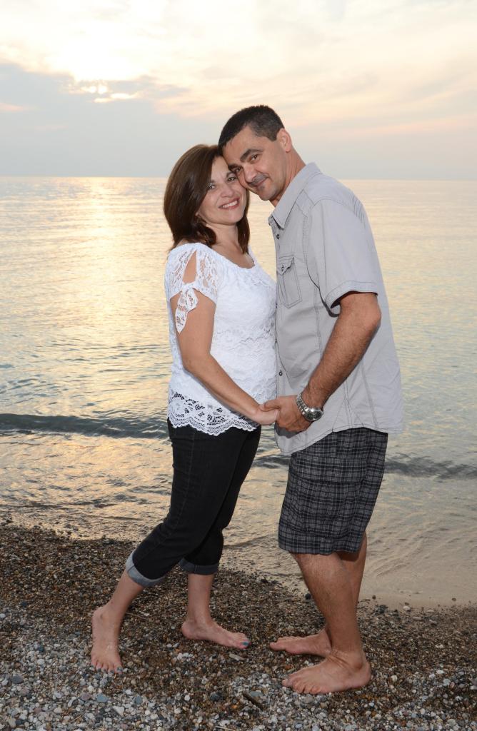 Wedding photographers London Ontario. Columbia Photos is wedding photography based in London Ontario. Owner and pro photographer is Phil Vanderpost.