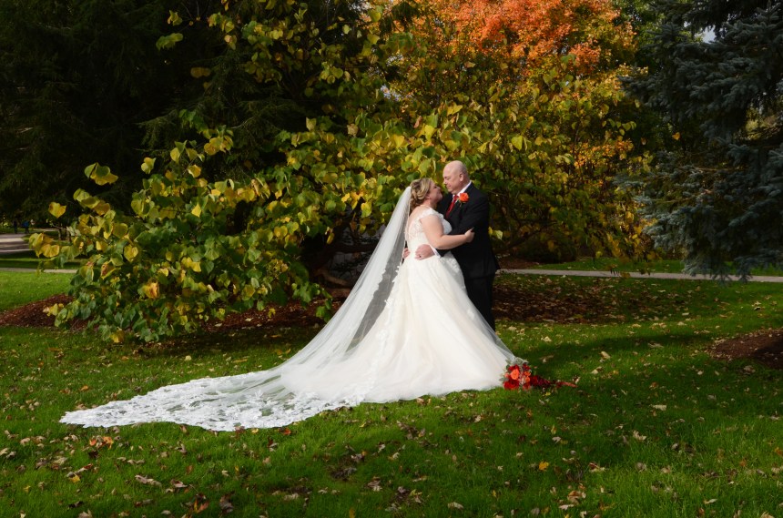 Wedding photographers London Ontario. Columbia Photos is wedding photography based in London Ontario. Owner and pro photographer is Phil Vanderpost.