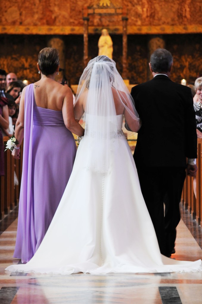 Wedding photographers London Ontario. Columbia Photos is wedding photography based in London Ontario. Owner and pro photographer is Phil Vanderpost.
