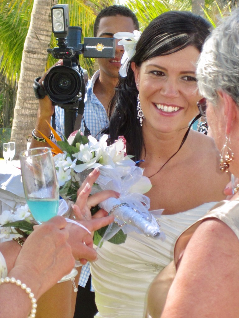 Wedding photographers London Ontario. Columbia Photos is wedding photography based in London Ontario. Owner and pro photographer is Phil Vanderpost.