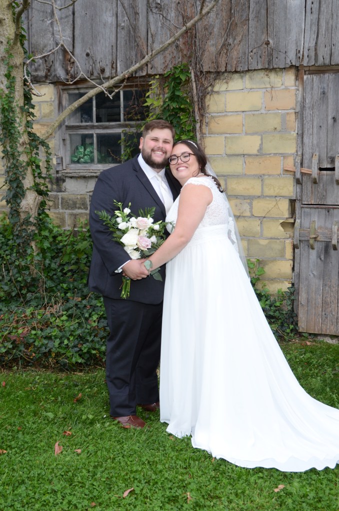 Wedding photographers London Ontario. Columbia Photos is wedding photography based in London Ontario. Owner and pro photographer is Phil Vanderpost.
