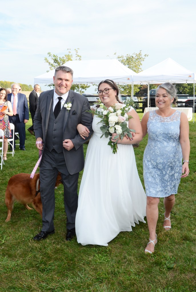Wedding photographers London Ontario. Columbia Photos is wedding photography based in London Ontario. Owner and pro photographer is Phil Vanderpost.