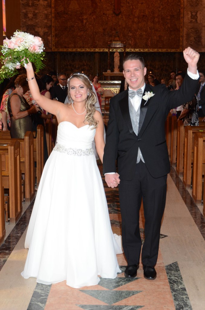 Wedding photographers London Ontario. Columbia Photos is wedding photography based in London Ontario. Owner and pro photographer is Phil Vanderpost.