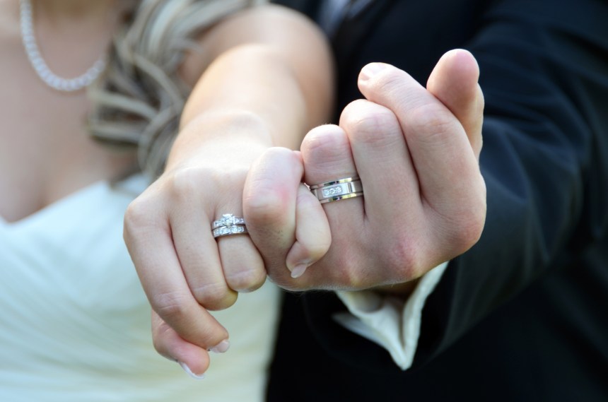 Wedding photographers London Ontario. Columbia Photos is wedding photography based in London Ontario. Owner and pro photographer is Phil Vanderpost.