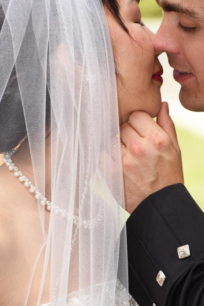 Wedding photographers London Ontario. Columbia Photos is wedding photography studio based in London, Ontario. Photographer is Phil Vanderpost