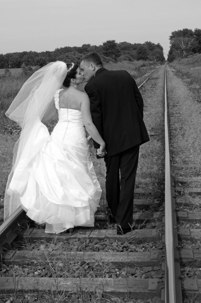 Wedding photographers London, Ontario. Columbia Photos is wedding photography based in London, Ontario.