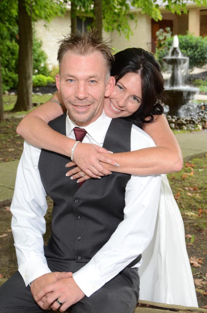 Wedding photographers London Ontario. Great country wedding photos by Columbia Photos.