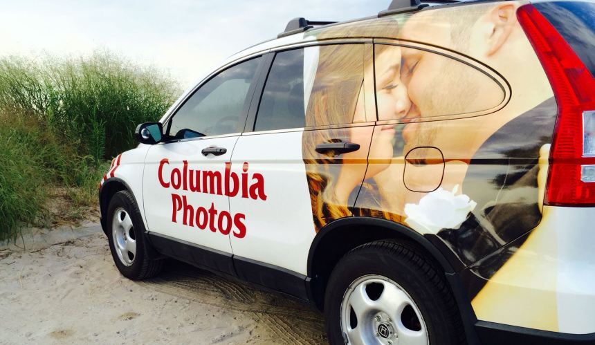 Wedding photographers London Ontario. Great country wedding photos by Columbia Photos.