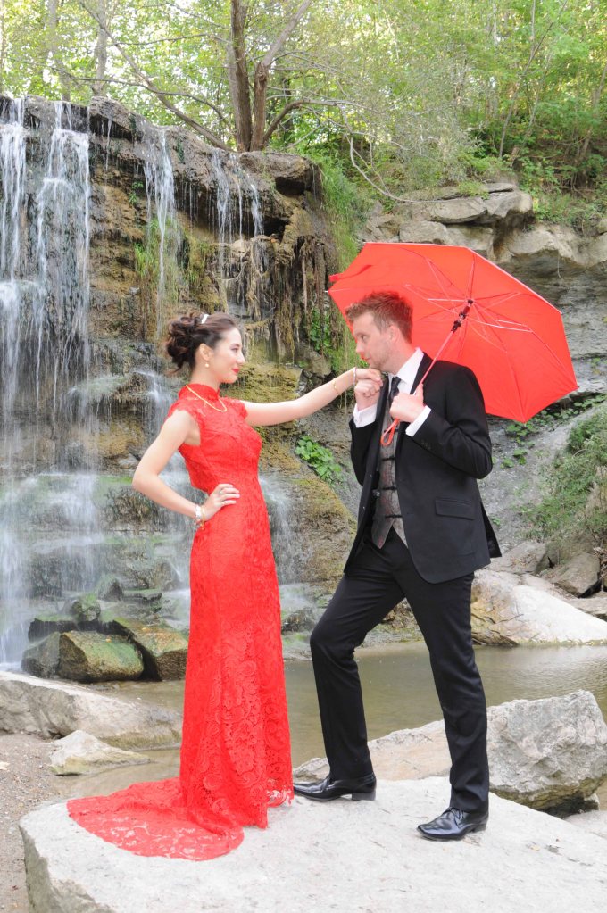 Wedding photographers London Ontario. Great country wedding photos by Columbia Photos.