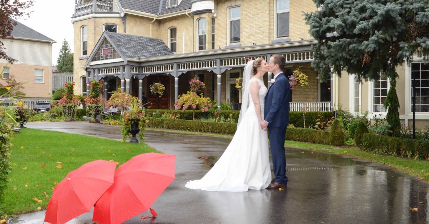 Wedding photographers London Ontario. Great country wedding photos by Columbia Photos.